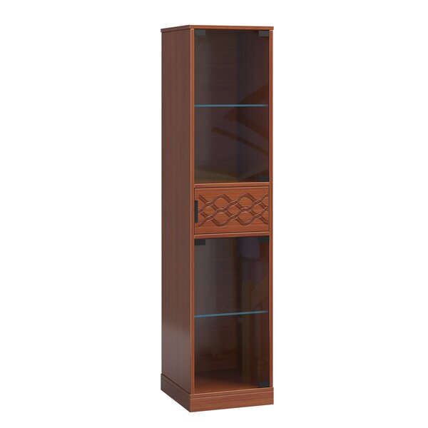 Corner Showcase